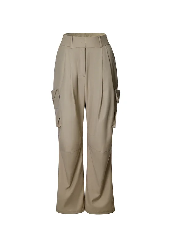 Billie Water & Wind-Resistant Parachute Pants in Recycled Fabric